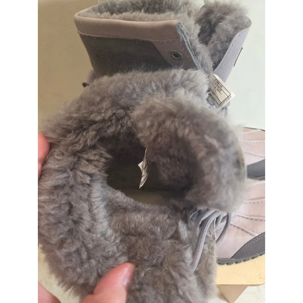 UGG australia adirondack